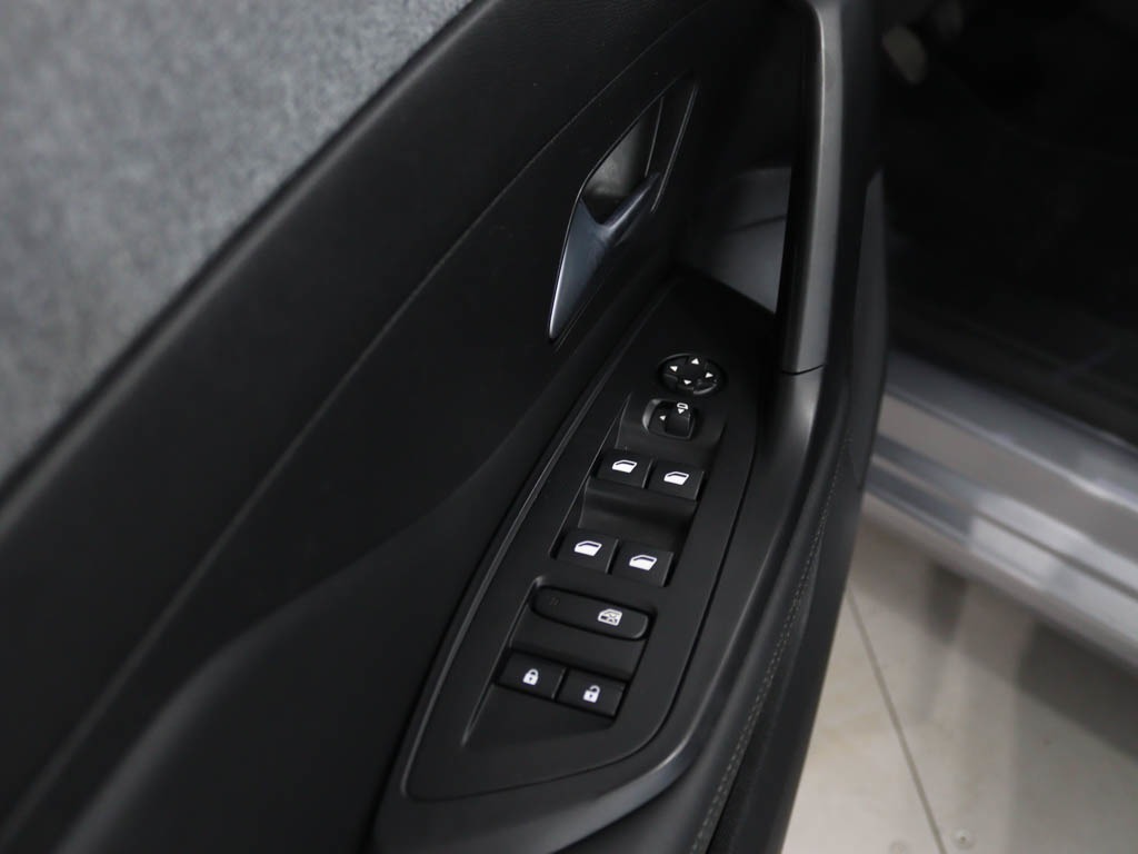 peugeot-308-sw-2022-diesel-1499cc