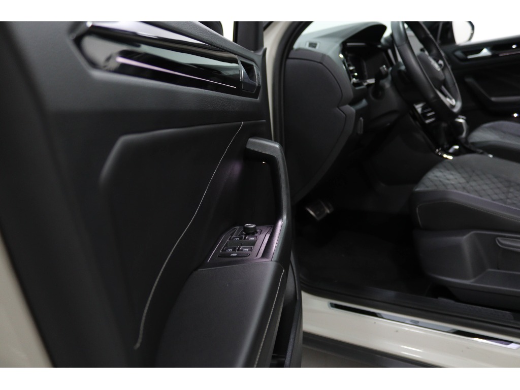 volkswagen-t-roc-2023-gasolina-1498cc