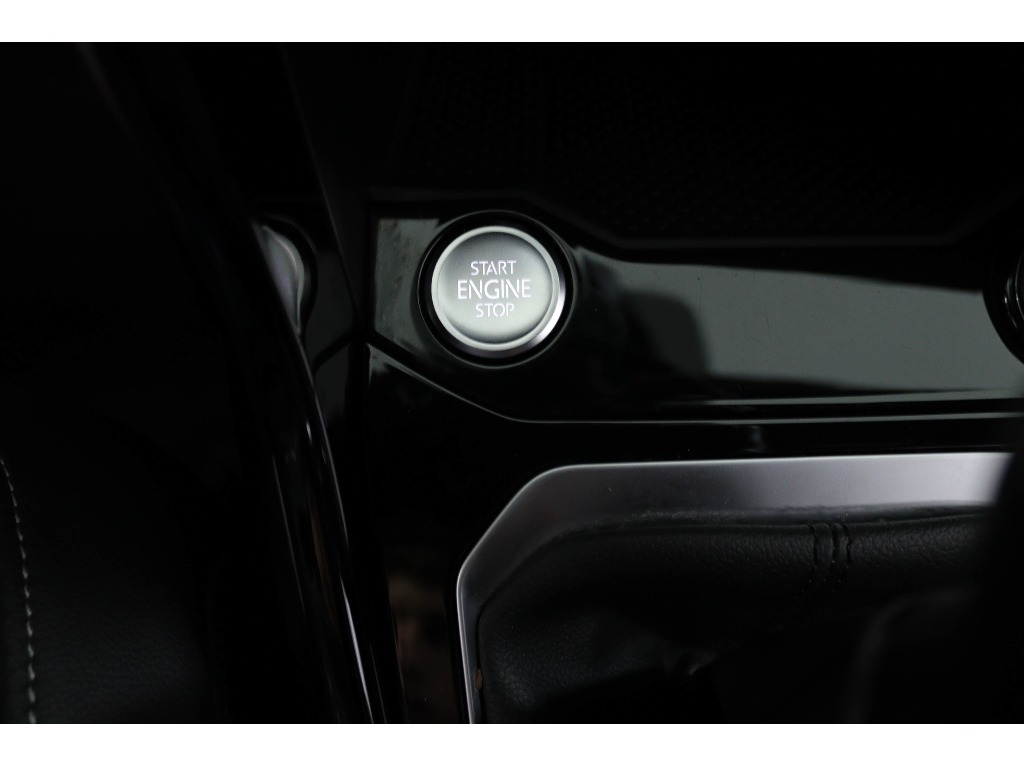 volkswagen-t-roc-2023-gasolina-1498cc