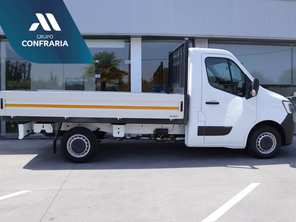 renault-master-2024-diesel-2299cc
