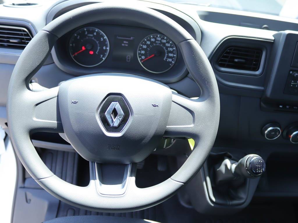 renault-master-2024-diesel-2299cc