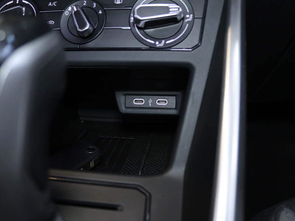 volkswagen-taigo-2025-gasolina-999cc