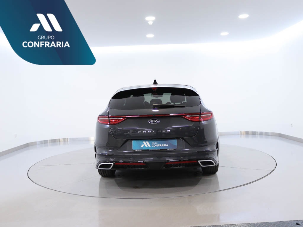 kia-ceed-sportswagon-2021-diesel-1598cc