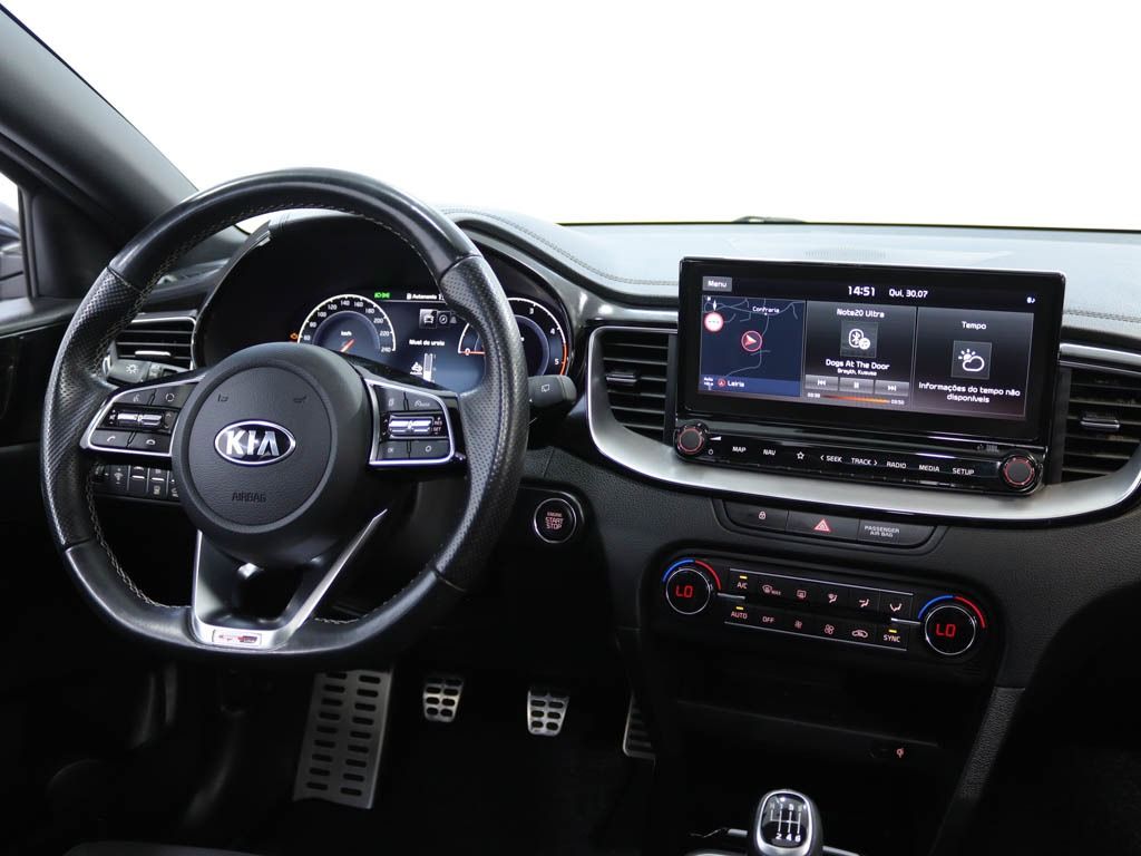 kia-ceed-sportswagon-2021-diesel-1598cc
