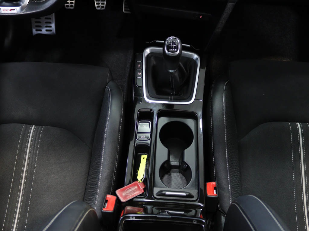 kia-ceed-sportswagon-2021-diesel-1598cc