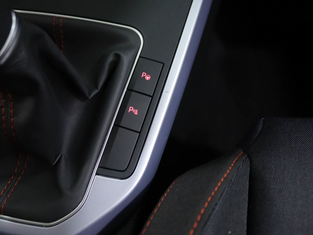 seat-arona-2024-gasolina-999cc
