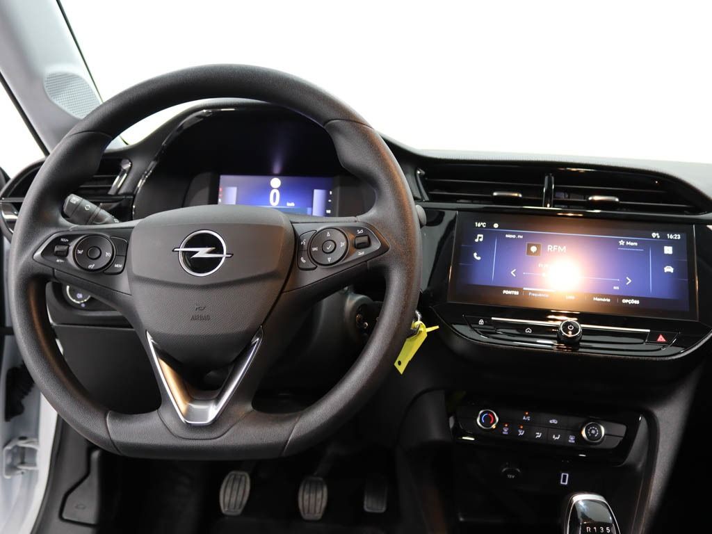 opel-corsa-2025-gasolina-1199cc