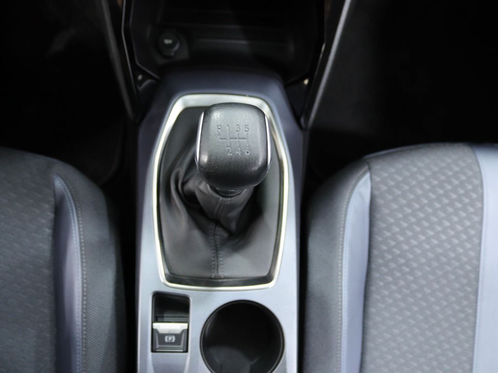 peugeot-2008-2020-diesel-1499cc