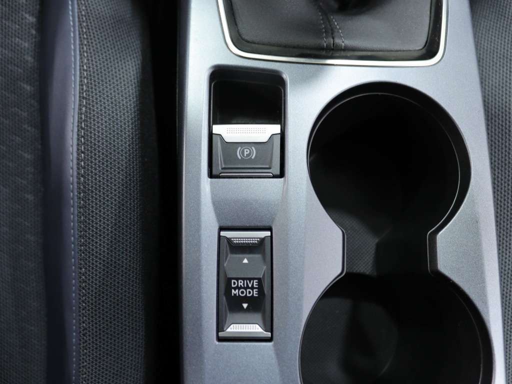 peugeot-2008-2020-diesel-1499cc