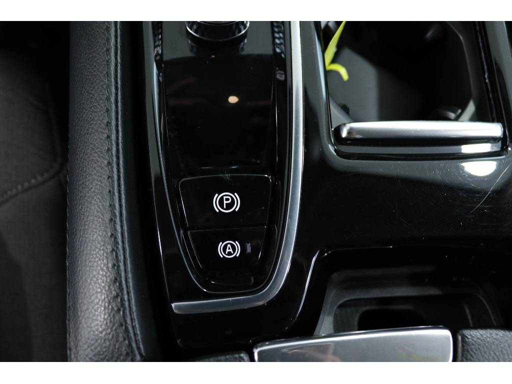 volvo-v60-2022-hibrido-a-gasolina-1969cc