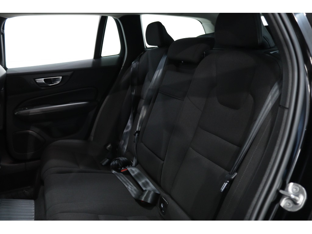 volvo-v60-2022-hibrido-a-gasolina-1969cc