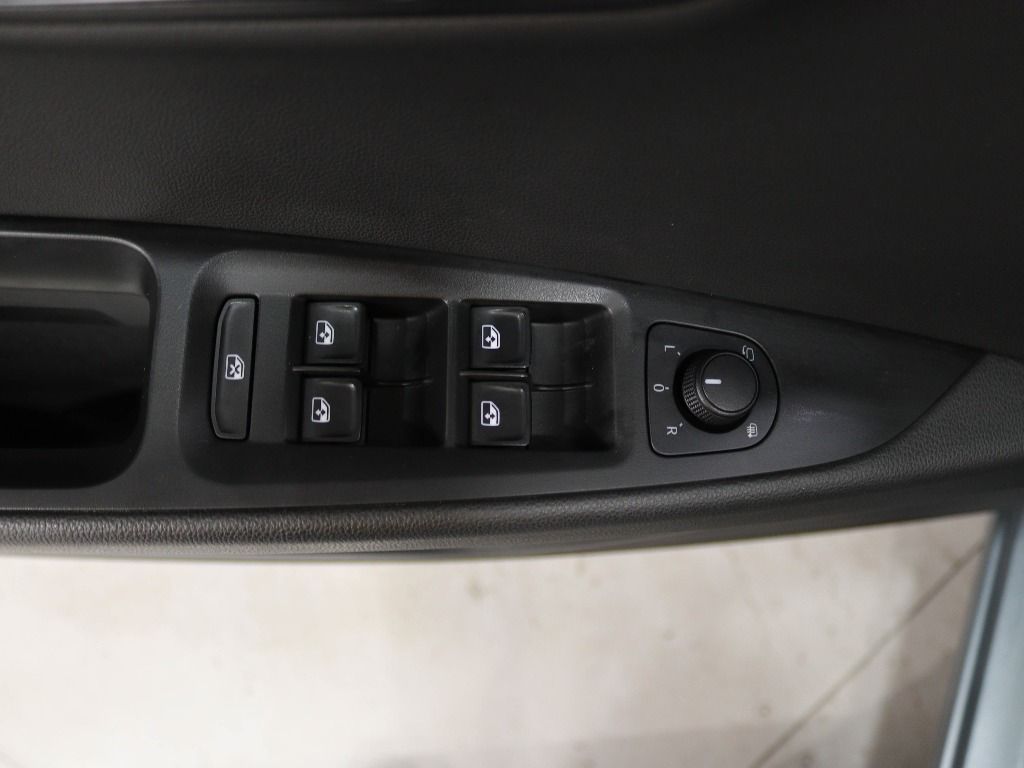 seat-leon-2017-diesel-1598cc
