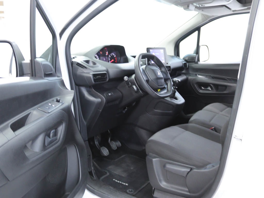peugeot-partner-2023-diesel-1499cc