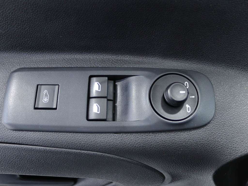 peugeot-partner-2023-diesel-1499cc