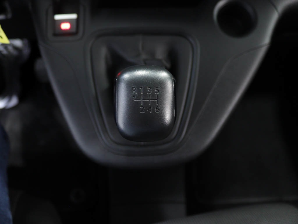 peugeot-partner-2023-diesel-1499cc