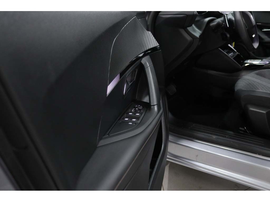peugeot-2008-2025-hibrido-a-gasolina-1199cc