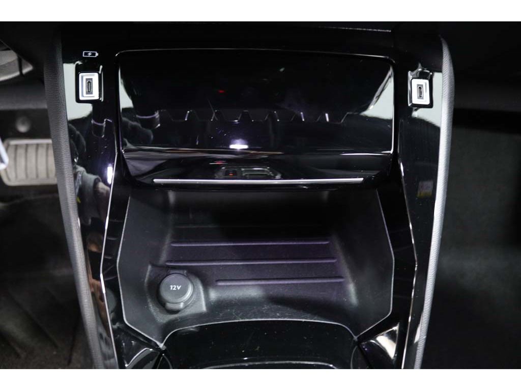 peugeot-2008-2025-hibrido-a-gasolina-1199cc