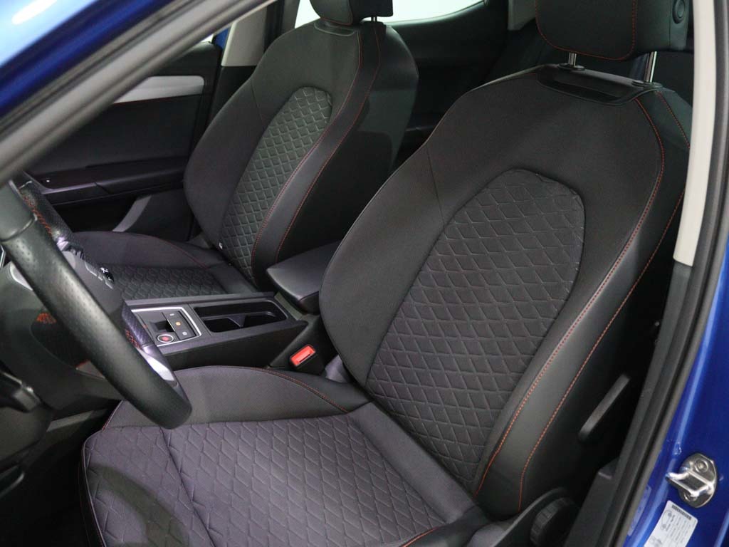 seat-leon-2024-gasolina-999cc