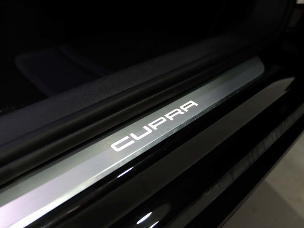 cupra-leon-sportstourer-2024-gasolina-1498cc