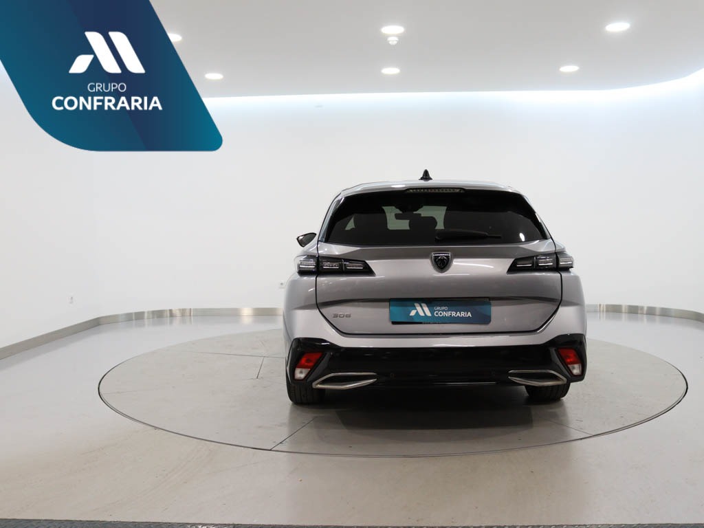 peugeot-308-sw-2022-diesel-1499cc