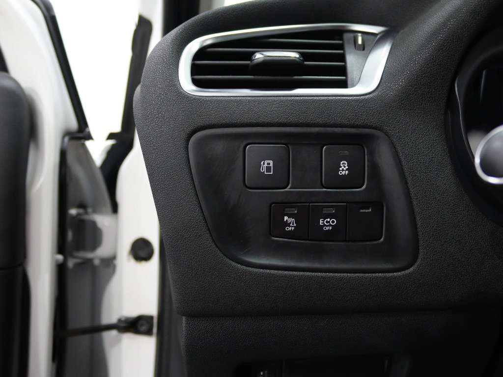 citroen-c4-2015-diesel-1560cc