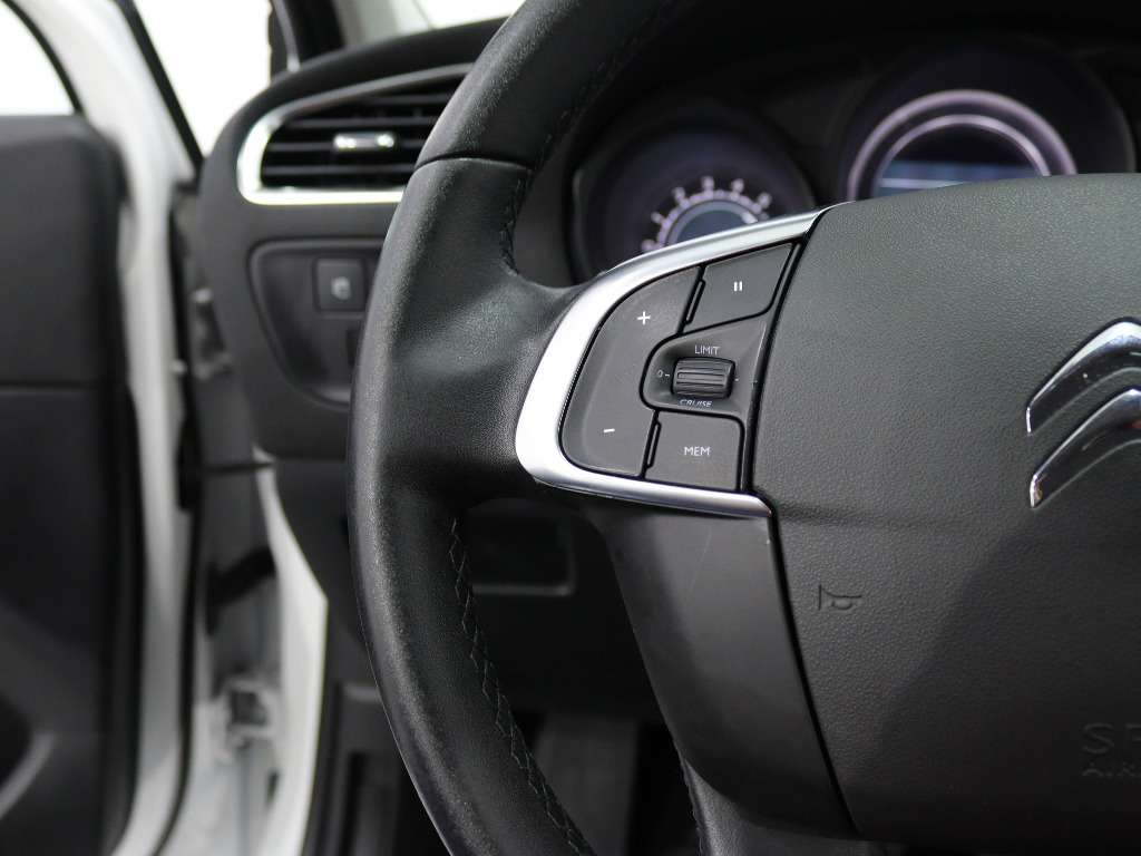 citroen-c4-2015-diesel-1560cc