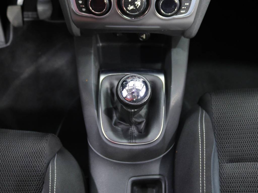 citroen-c4-2015-diesel-1560cc