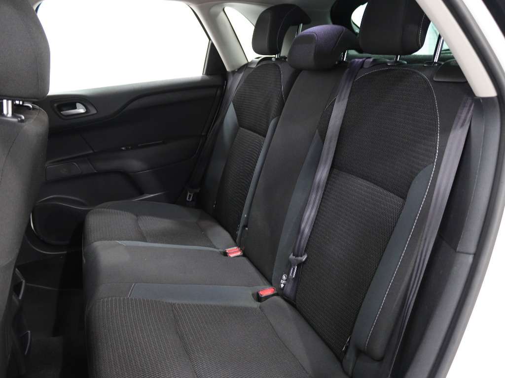 citroen-c4-2015-diesel-1560cc