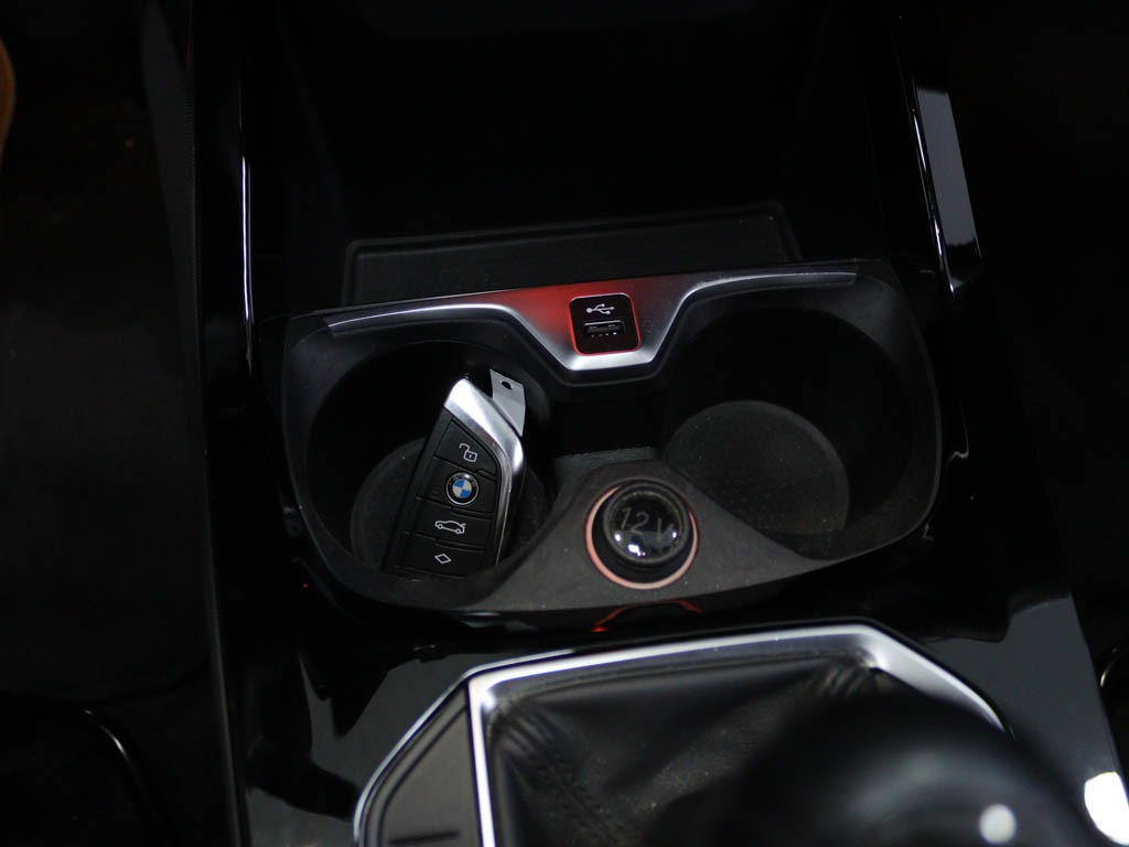 bmw-serie-1-2021-diesel-1496cc