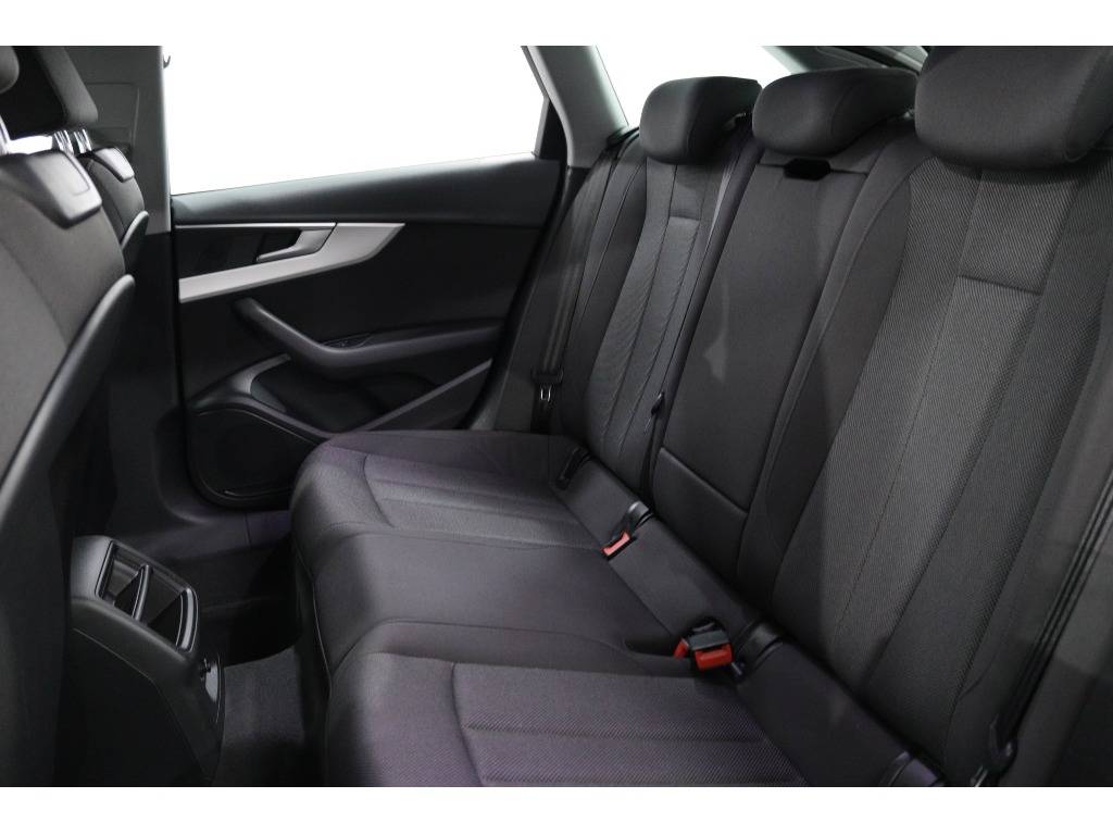 audi-a4-avant-2017-diesel-1968cc