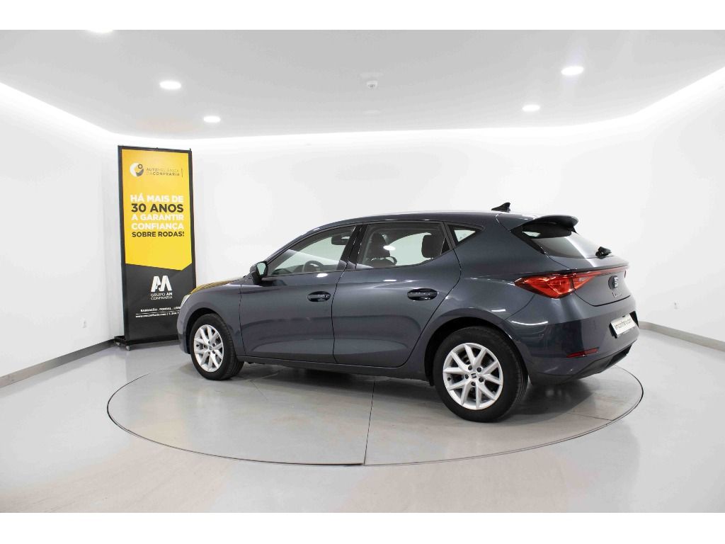 seat-leon-2023-gasolina-999cc