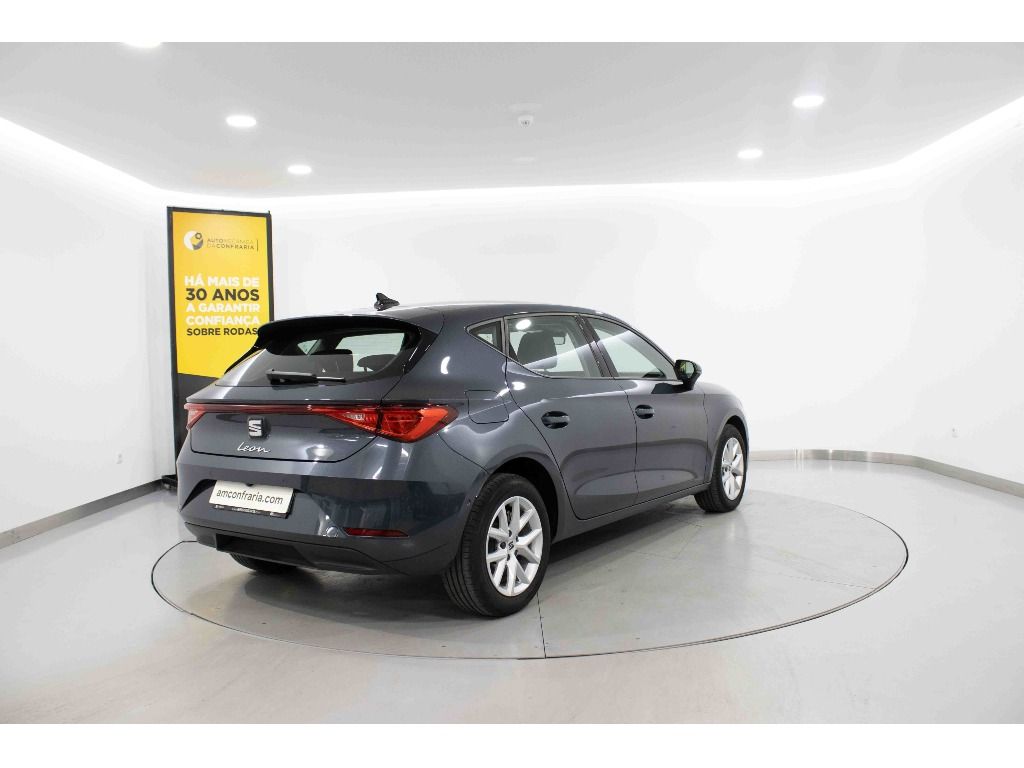 seat-leon-2023-gasolina-999cc