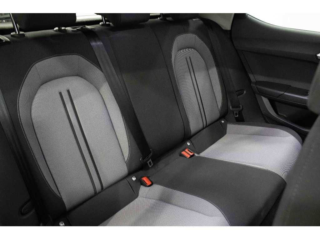 seat-leon-2023-gasolina-999cc