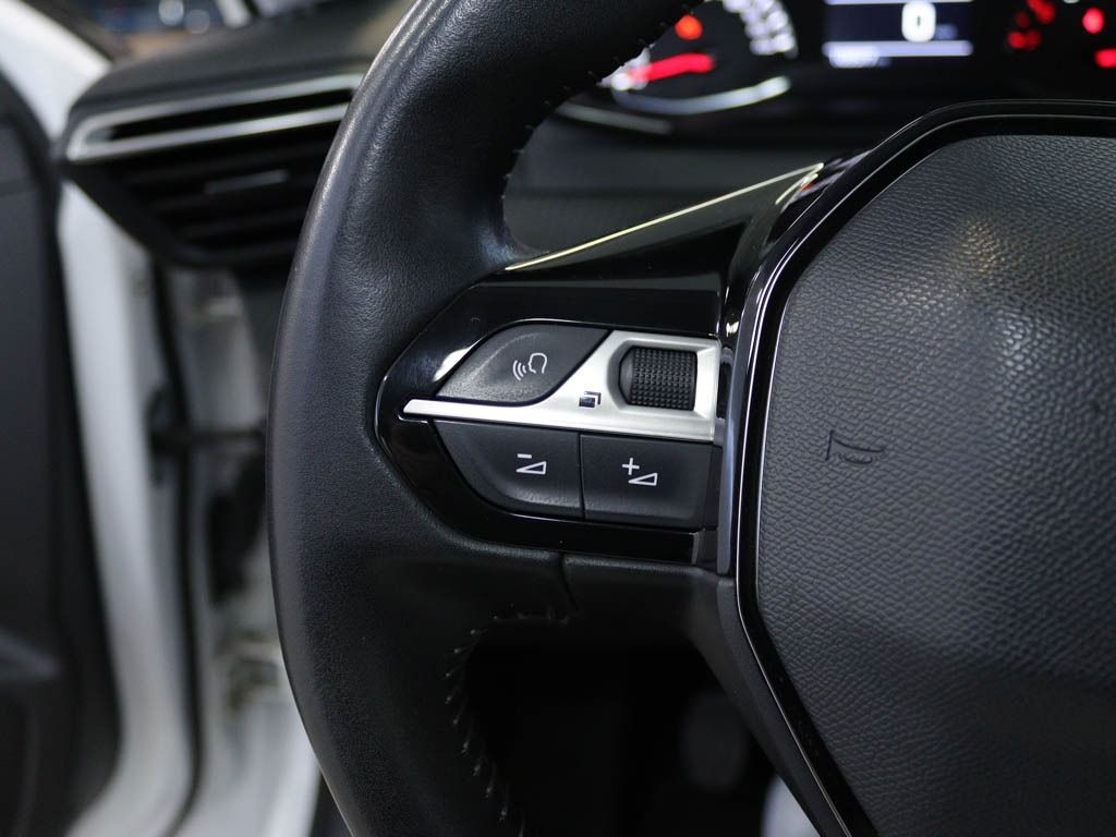 peugeot-208-2020-diesel-1499cc