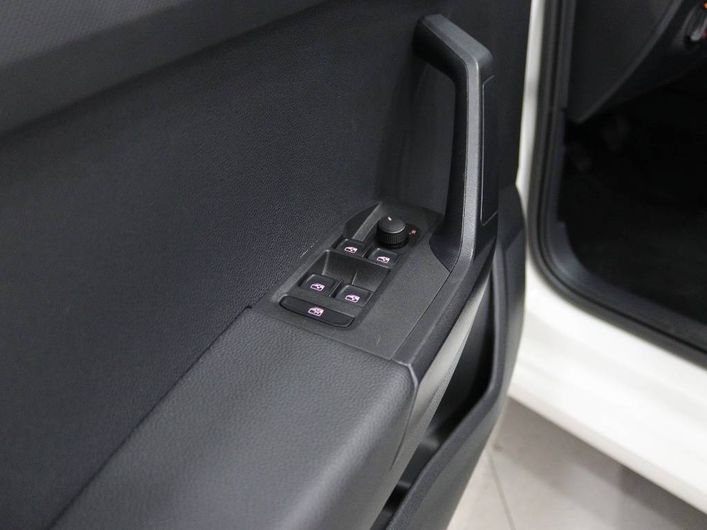 seat-ibiza-2023-gasolina-999cc