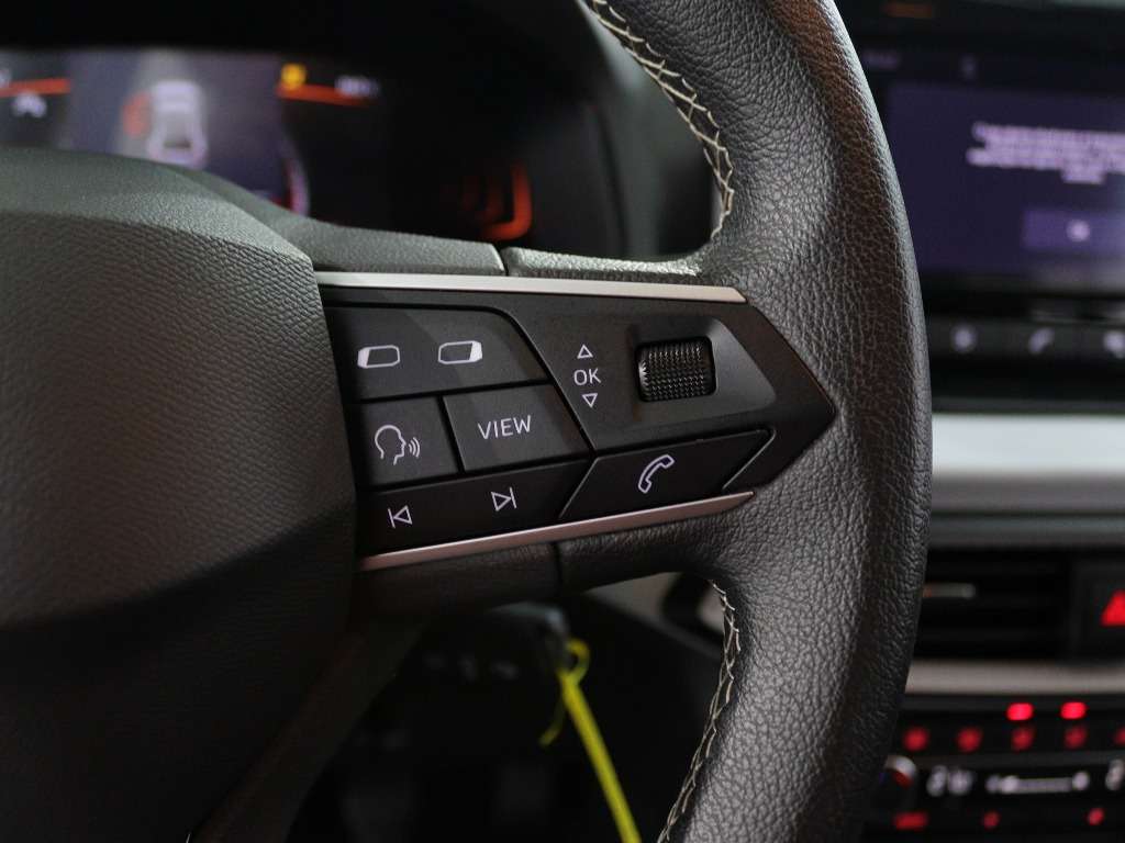 seat-ibiza-2023-gasolina-999cc