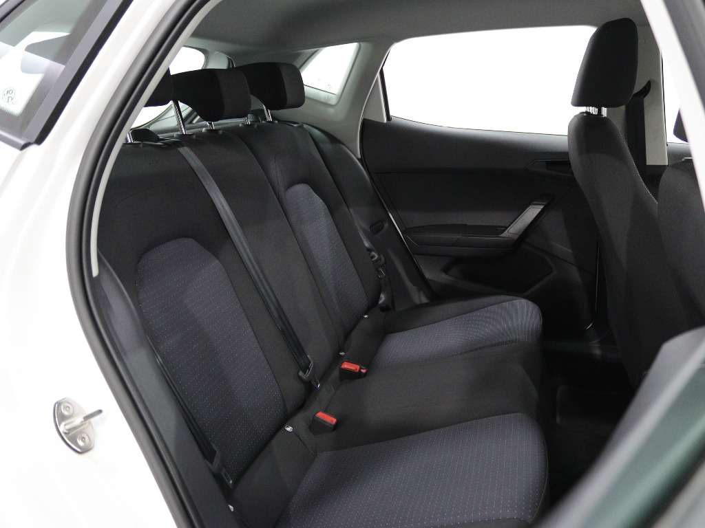seat-ibiza-2023-gasolina-999cc