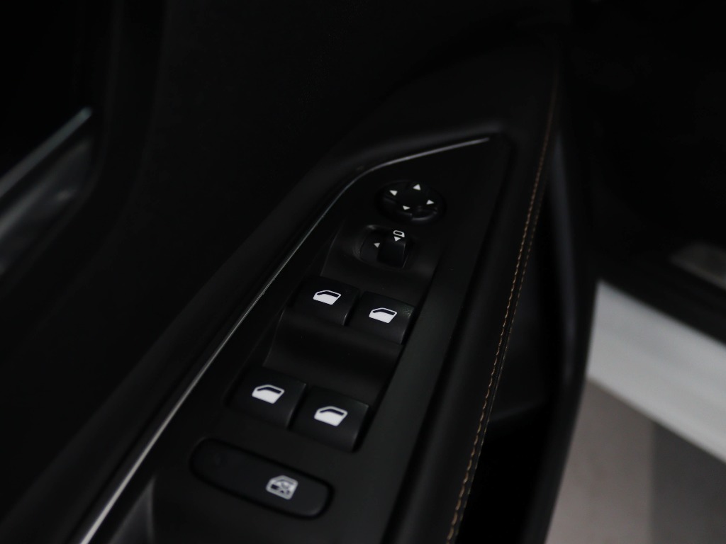 peugeot-3008-2018-diesel-1499cc