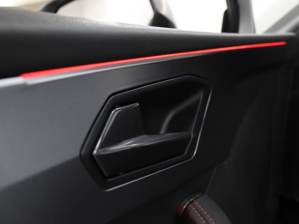 cupra-leon-sportstourer-2024-hibrido-1395cc