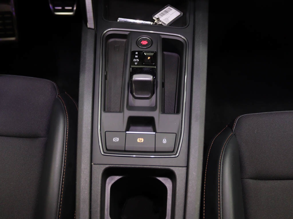 cupra-leon-sportstourer-2024-hibrido-1395cc