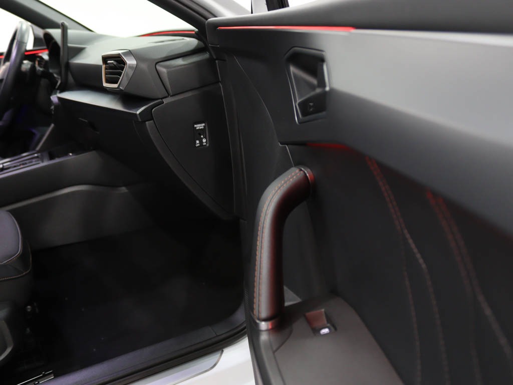 cupra-leon-sportstourer-2024-hibrido-1395cc