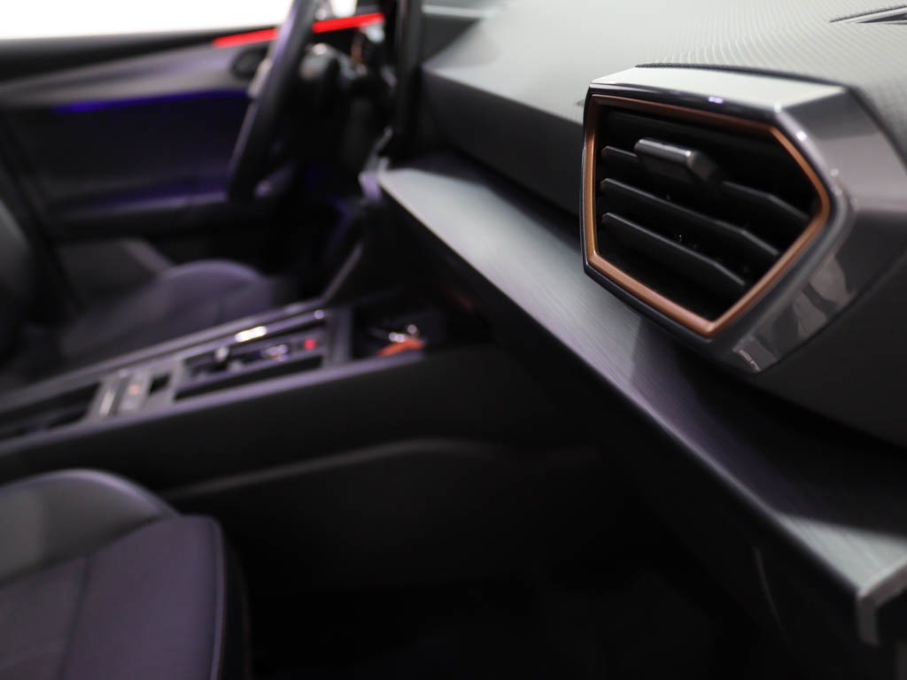 cupra-leon-sportstourer-2024-hibrido-1395cc