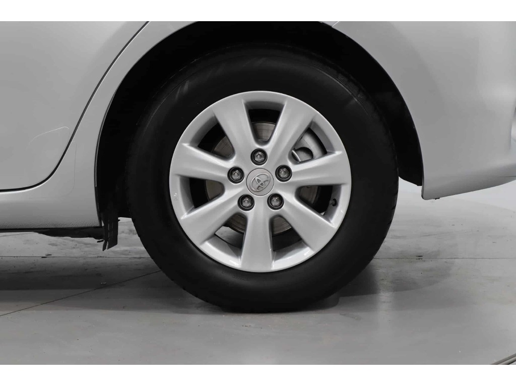 toyota-auris-2010-diesel-1364cc