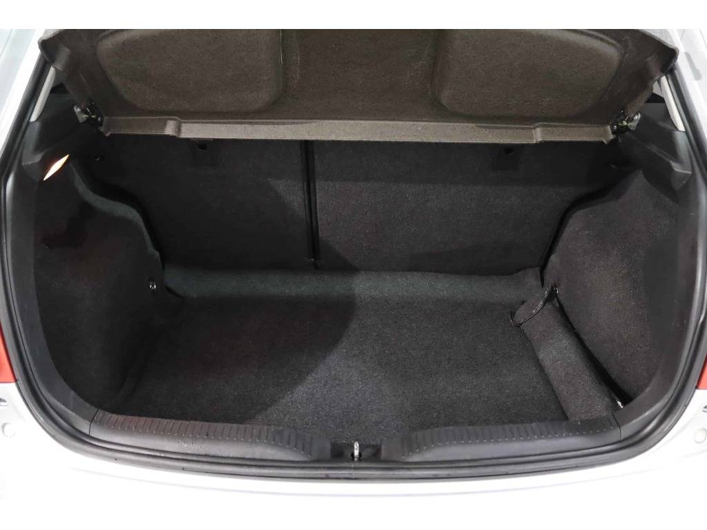 toyota-auris-2010-diesel-1364cc