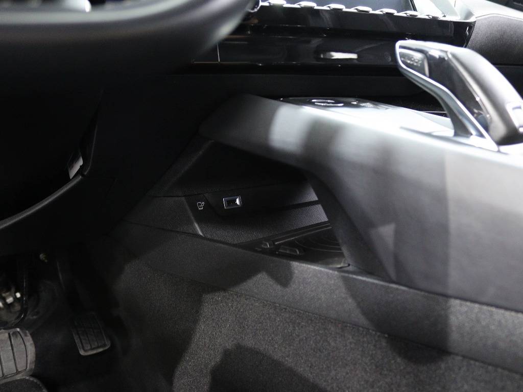 peugeot-508-sw-2019-diesel-1499cc