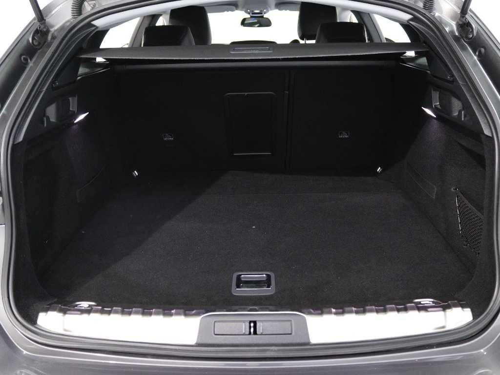 peugeot-508-sw-2019-diesel-1499cc