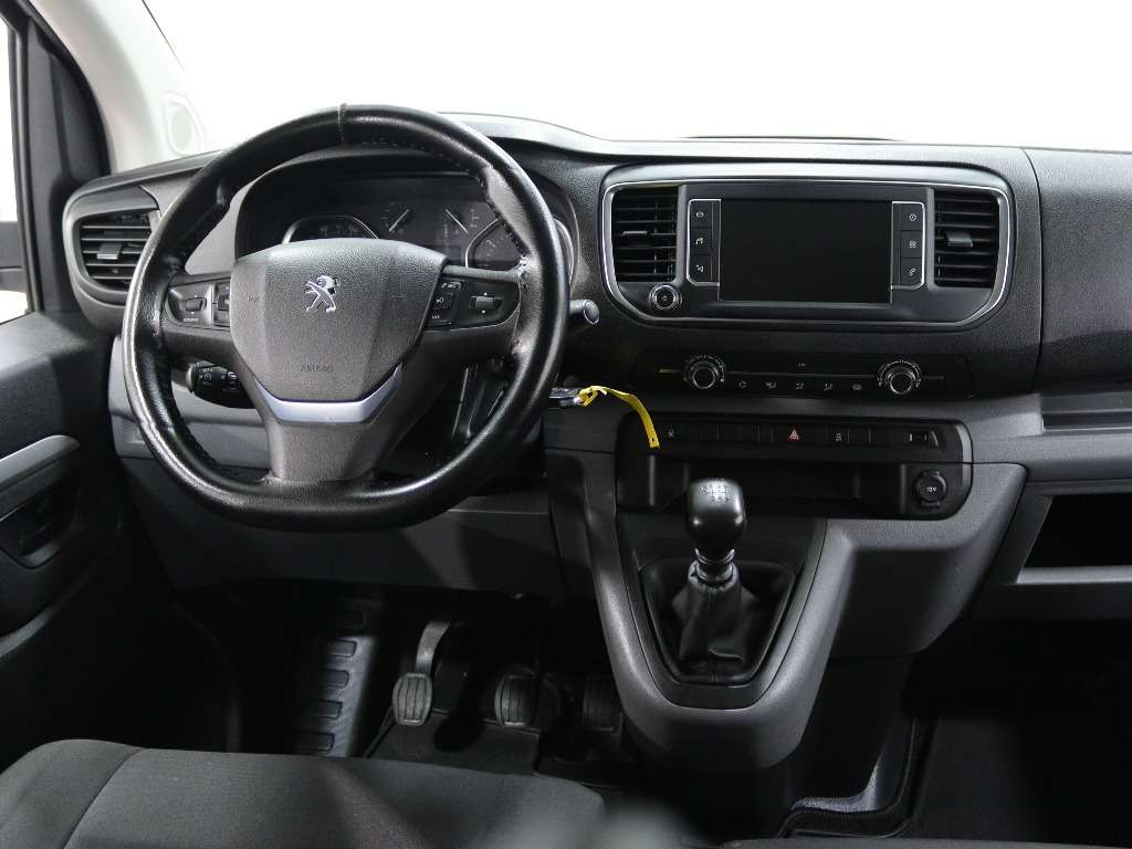 peugeot-expert-2018-diesel-1560cc