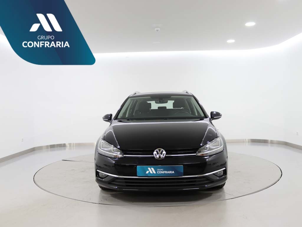 volkswagen-golf-variant-2018-diesel-1598cc