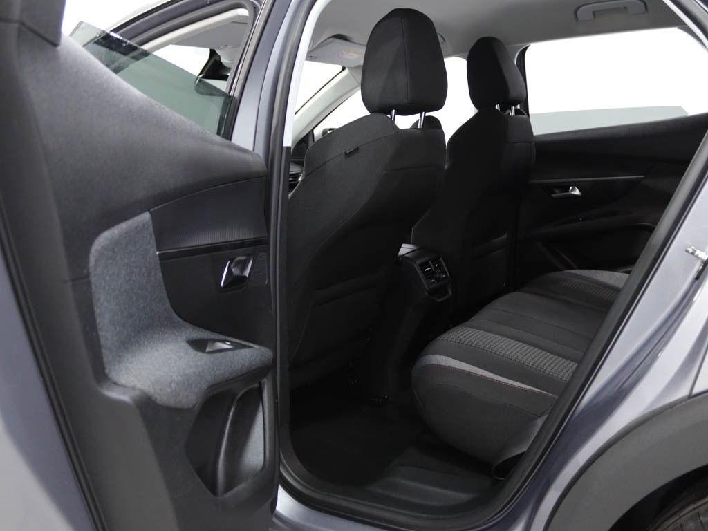 peugeot-3008-2018-diesel-1560cc