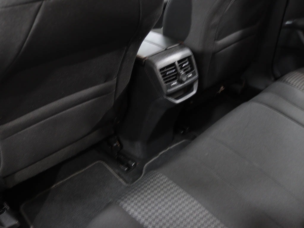 peugeot-3008-2018-diesel-1560cc